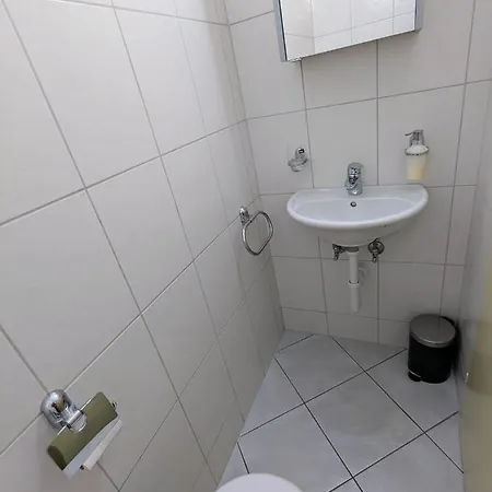 Apartment Petit Trianon 1,3 - Grosses Familiennest Komplett Renoviert Leukerbad